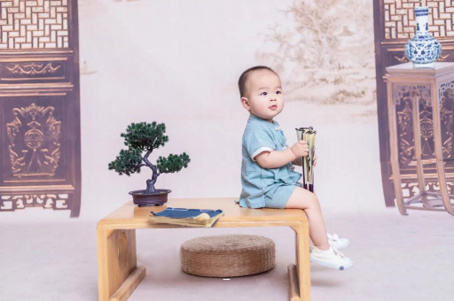 珠海蜡笔小新美伢怀孕